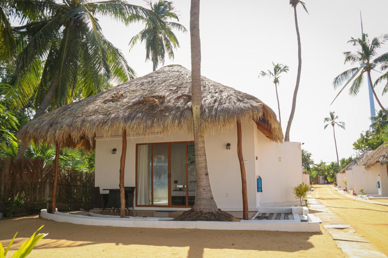 The Blue Lagoon Resort Kalpitiya Eksteriør bilde